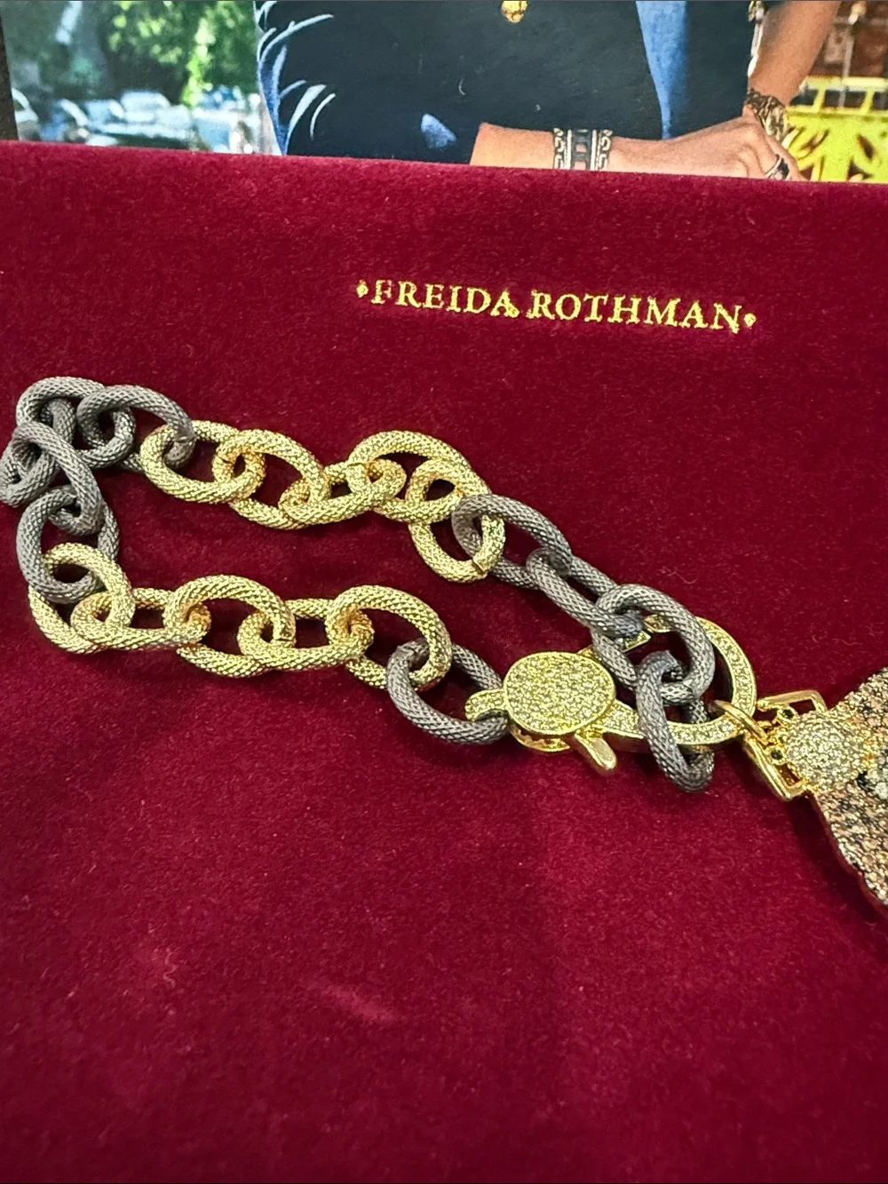 Freida Rothman Lumi gold and black bracelet with bee pendant